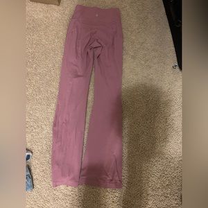 LuLu lemon like new flares